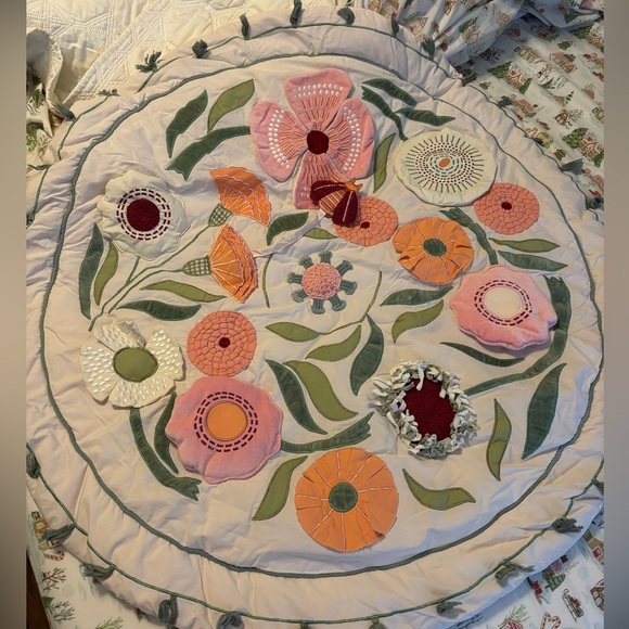 Crate and Barrel Play Mat! - Picture 2 of 2